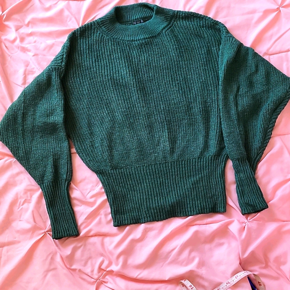 Green sweater. Wild Fable size Medium